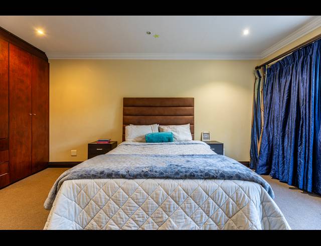 5 BEDROOM HOUSE FOR SALE IN BROADACRES